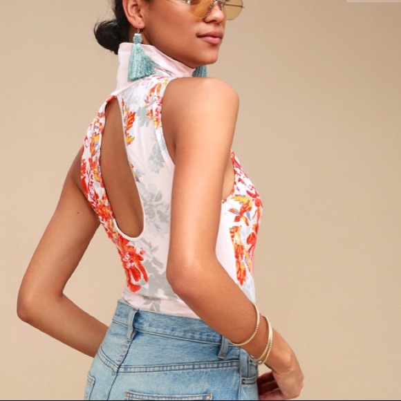 NWT Free People White Floral Pixie Bodysuit - Picture 5 of 8